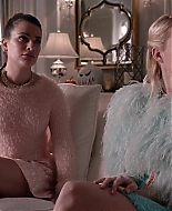 Scream_Queens_2015_S01E05_Pumpkin_Patch_1080p__1092.jpg